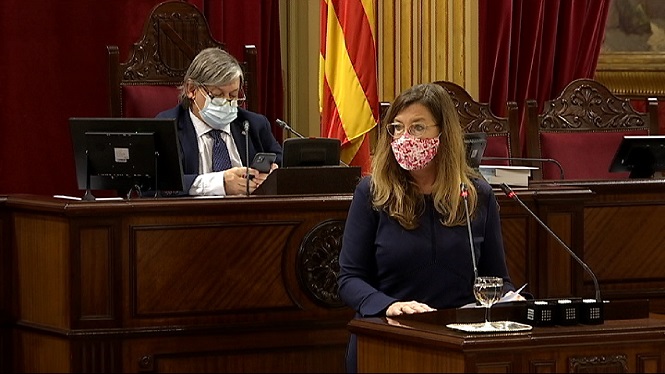 El Parlament rebutja que Gómez comparegui pels protocols de vacunació