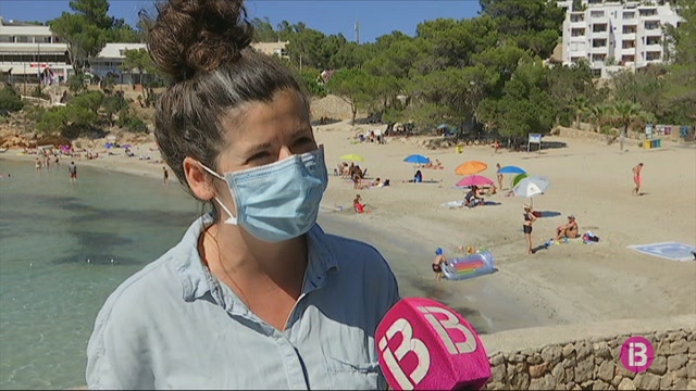 Sant Joan haurà de reduir els elements de platges perquè Costes autoritzi les llicències de les concessions