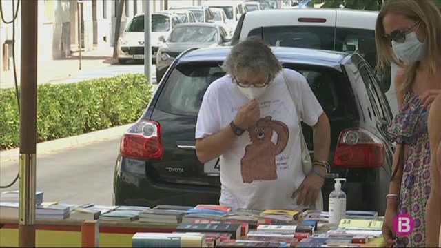 Ciutadella i Ferreries, els primers a treure els llibres al carrer