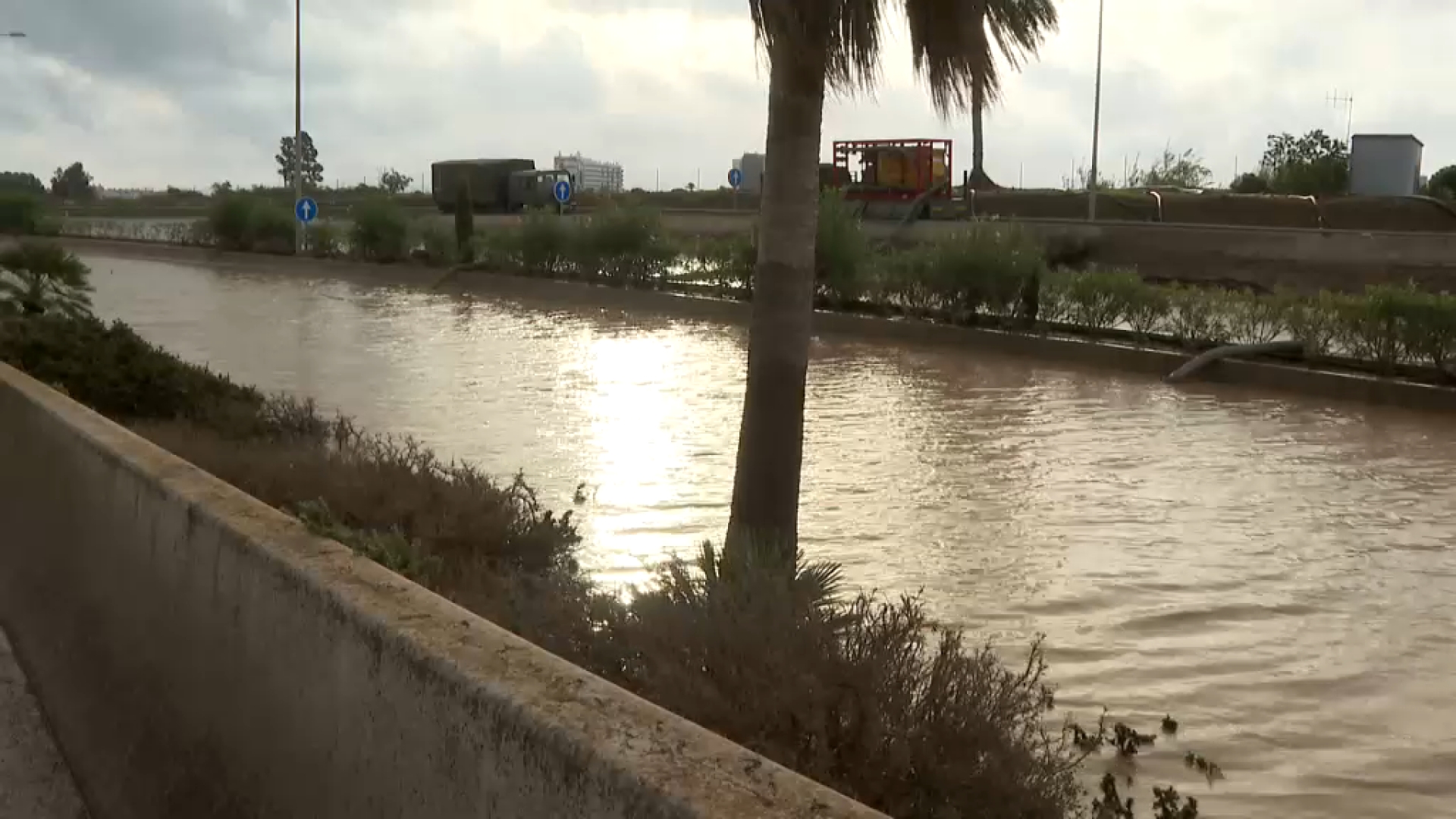 Fer+una+rasa+per+evitar+noves+inundacions%2C+la+soluci%C3%B3+d%E2%80%99urg%C3%A8ncia+a+la+carretera+de+l%E2%80%99Aeroport+d%E2%80%99Eivissa