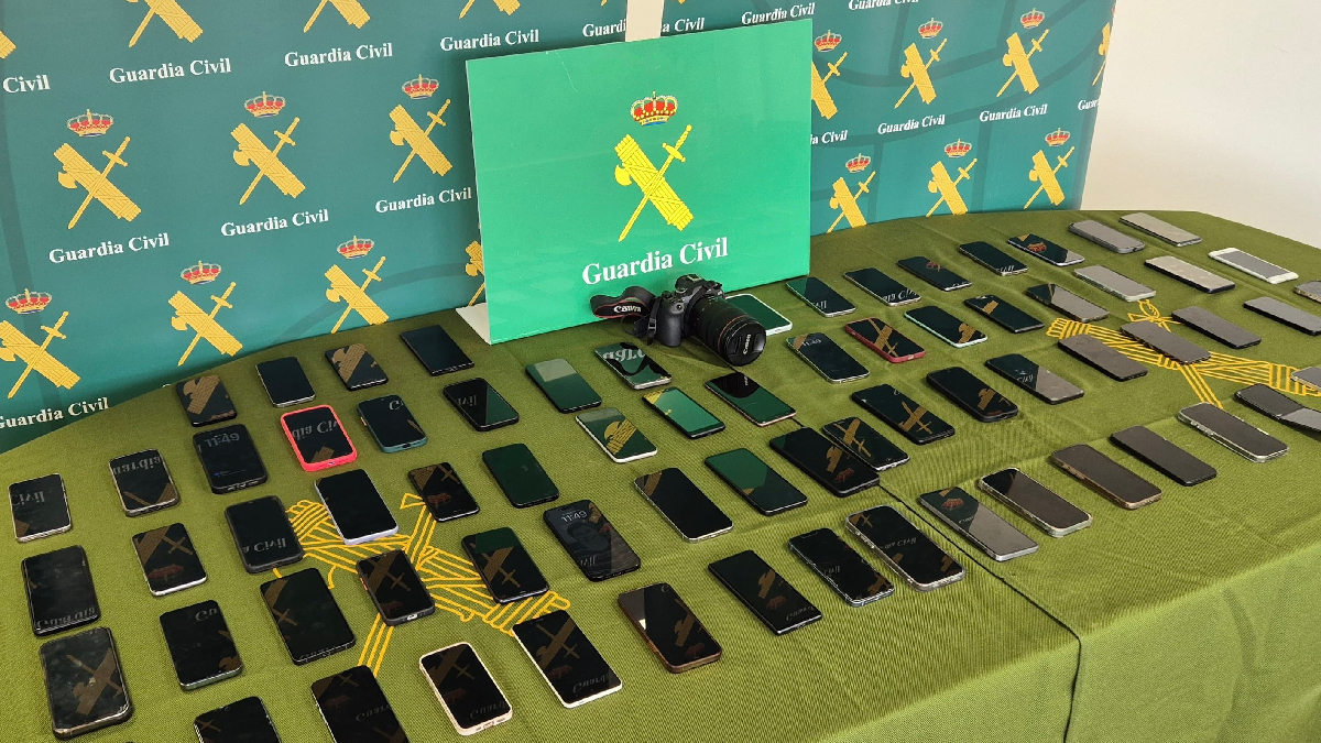 Detengut amb un centenar de mòbils robats valorats en 80.000 euros