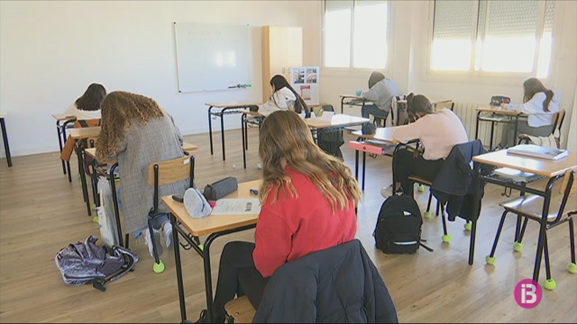 El Consell Escolar de Menorca demana a la Conselleria que es recuperi la presencialitat a les aules