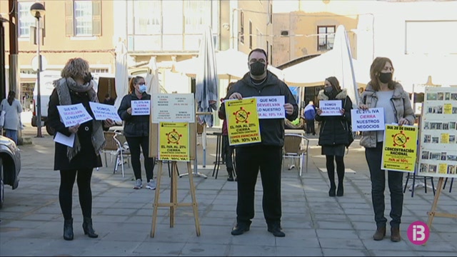 Les perruqueries de Menorca adapten la protesta a les restriccions sanitàries