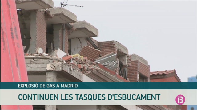Esbuquen el cassetó superior de l’edifici que va patir l’explosió de gas a Madrid