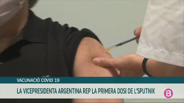 La vicepresidenta d’Argentina rep la primera dosi de l’Sputkin
