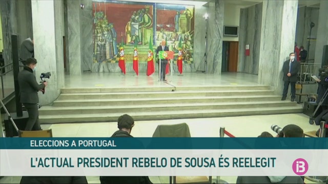 De Sousa, reelegit president de Portugal