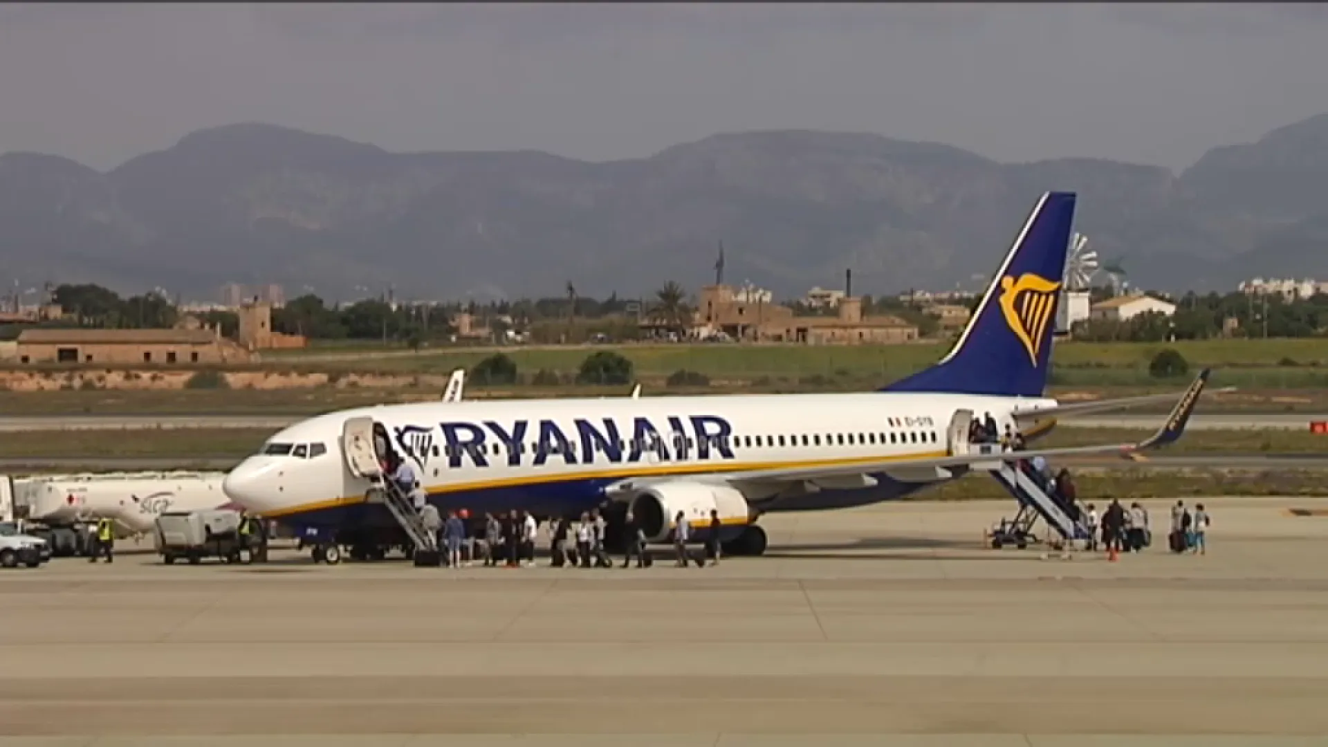 Embarguen un avió de Ryanair a Àustria per no pagar la indemnització d’una passatgera que havia de volar a Palma