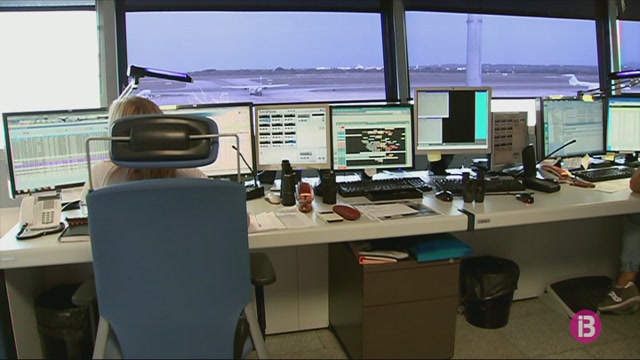 El director de l’aeroport de Menorca defensa la torre de control virtual