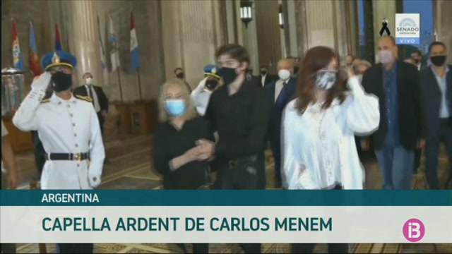 El Senat obre la capella ardent de Carlos Menem