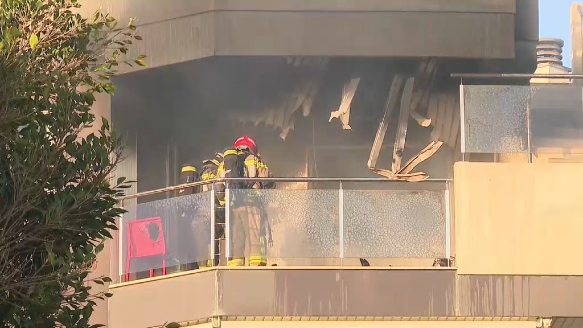 Desallotjades una trentena de persones per un incendi a Santa Eulària des Riu