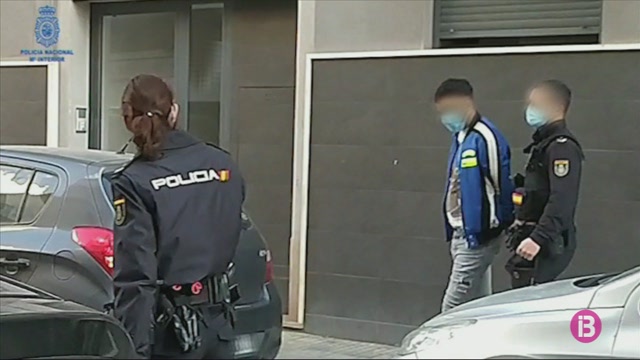 Detinguts dos joves per un delicte de robatori amb violència i intimidació a Palma