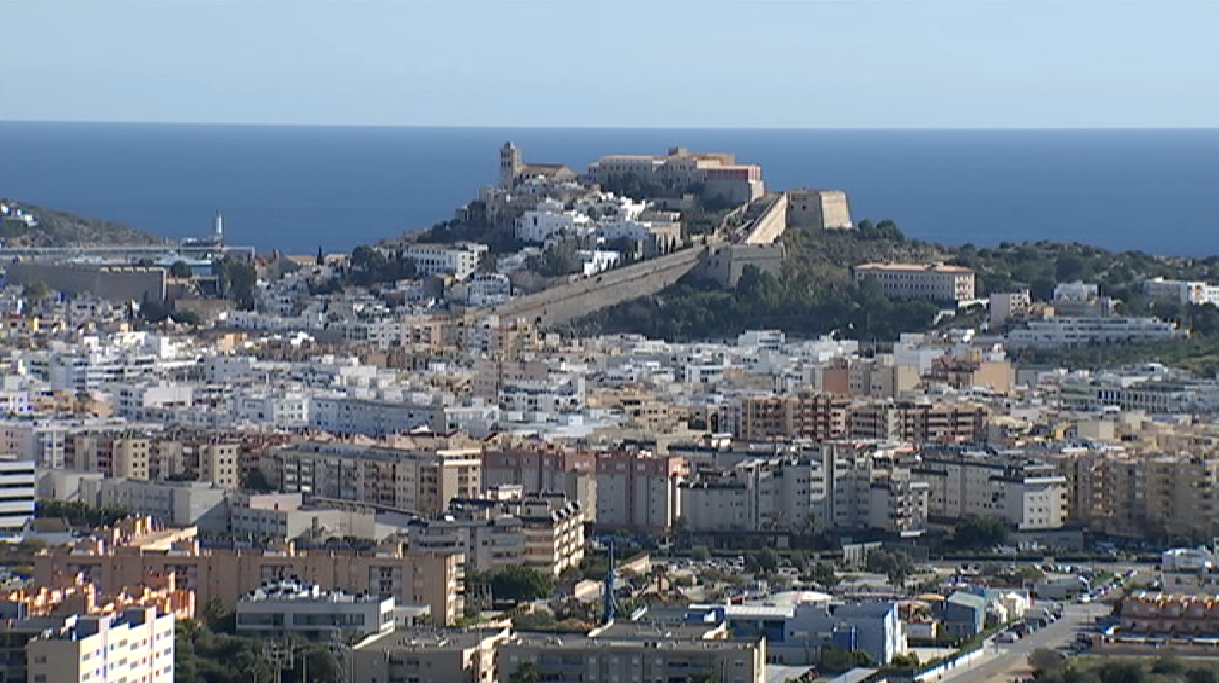 Airbnb eliminarà els anuncis de lloguers il·legals d’Eivissa que comptin amb un requeriment sancionador