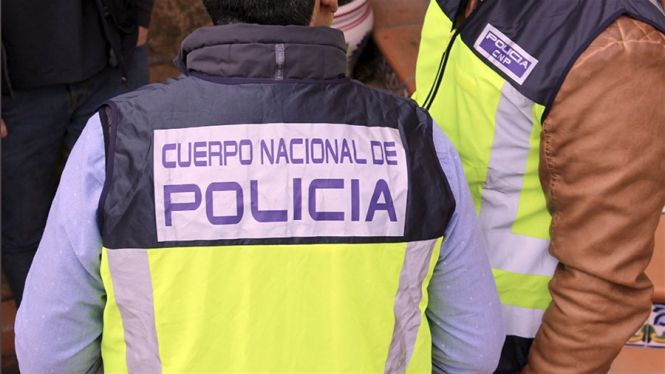 Detingudes dues persones per un delicte de tràfic de drogues a Palma