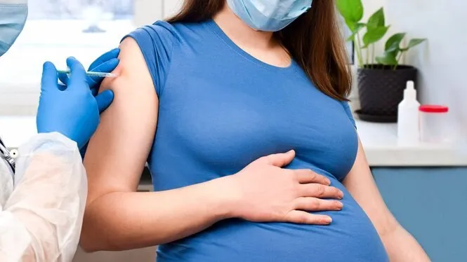 José Luis Vidal: “Les embarassades amb Covid poden patir complicacions respiratòries”