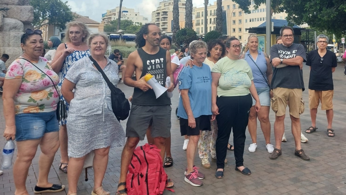 Stop Desnonaments denuncia al propietari dels infrahabitatges de Joan Miró per assetjament immobiliari