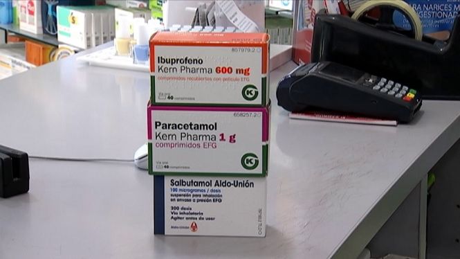 Els+farmac%C3%A8utics+posen+fre+a+la+barra+lliure+de+paracetamols+i+ibuprofens+en+dosis+altes