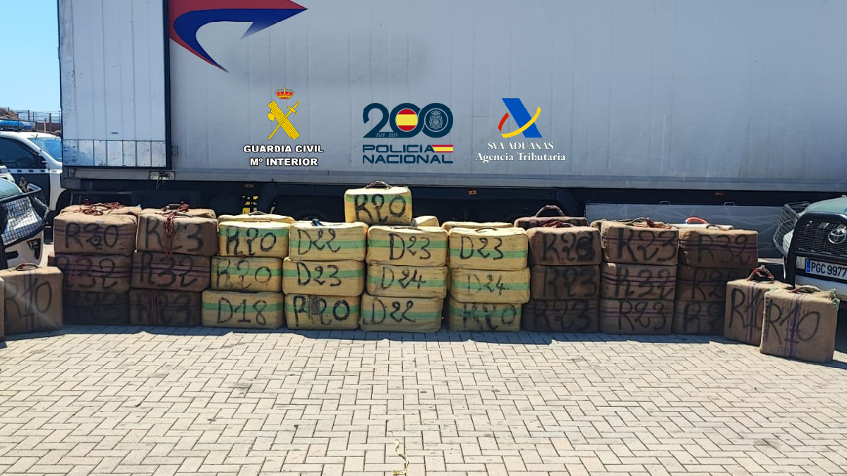 Detingut a Eivissa el conductor d’un camió que transportava 2.500 kg d’haixix