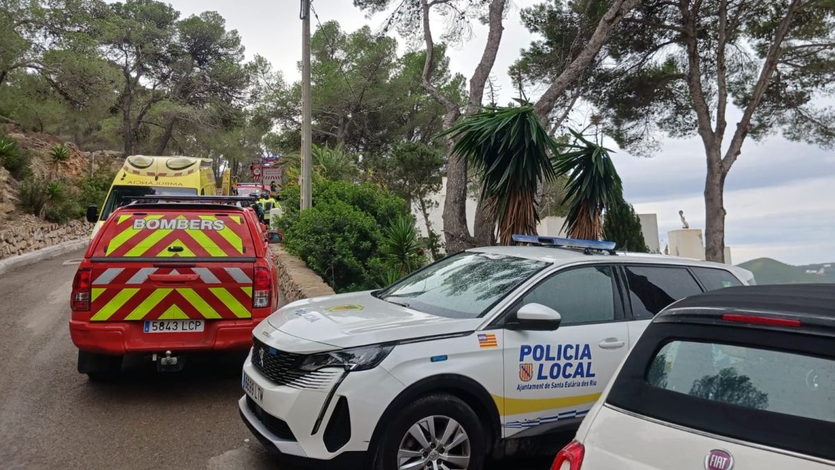 Dos+ferits+en+un+accident+laboral+a+Santa+Eul%C3%A0ria+despr%C3%A9s+d%E2%80%99un+esfondrament+en+una+casa+en+obres+a+la+urbanitzaci%C3%B3+Valverde