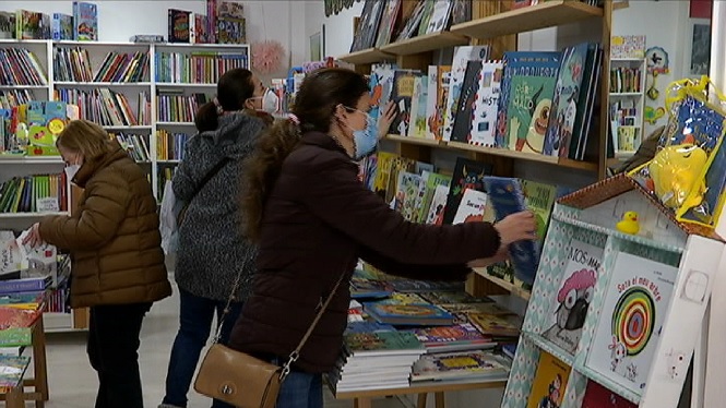El Nadal revifa la venda de llibres a Eivissa