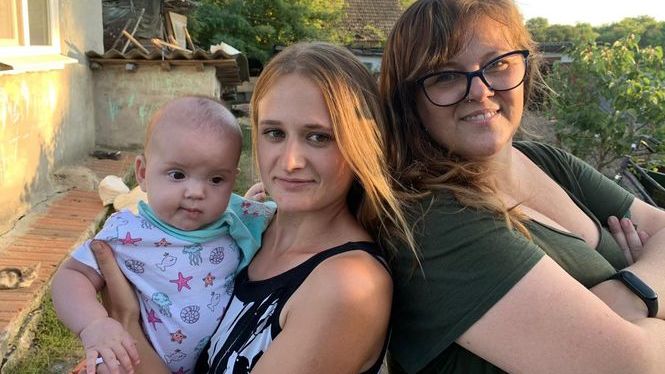 El periple d’uns pares per dur d’Ucraïna a Mallorca la seva filla, nascuda per gestació subrogada