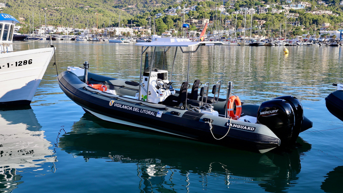 Arriben les dues primeres embarcacions del nou servei de vigilància del litoral balear