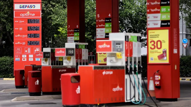 “La bonificació de 20 cèntims als carburants es prorrogarà si és necessari”