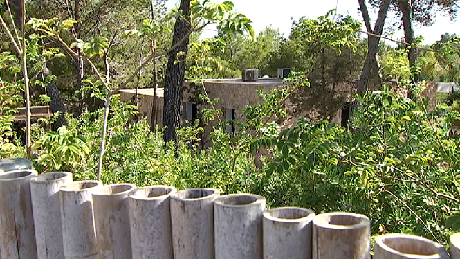 Sant Josep multa amb 341.000 euros una casa vacacional construïda en sòl forestal