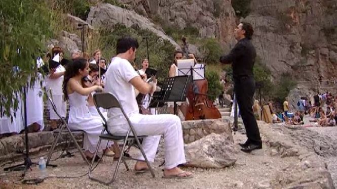 Més d’un miler de persones gaudeixen del concert de la Capella Mallorquina al Torrent de Pareis