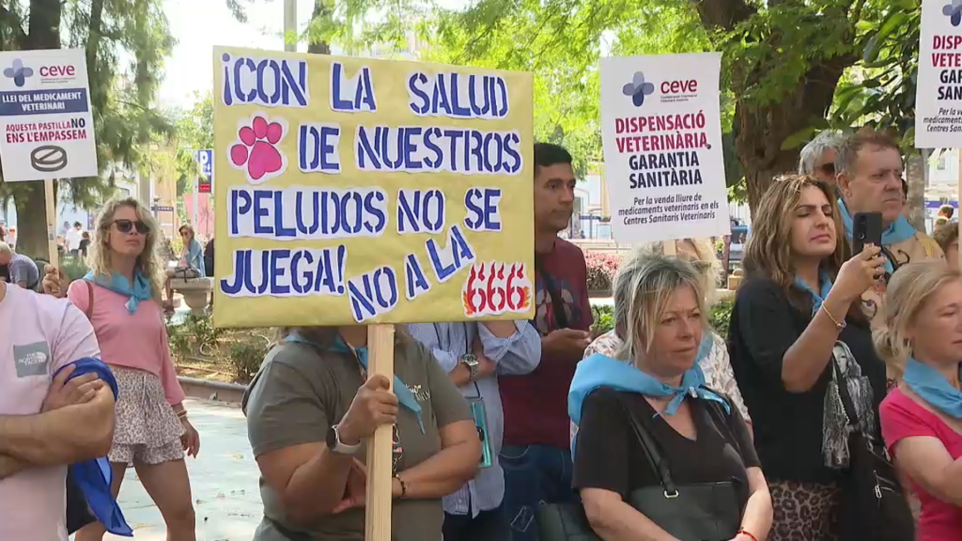 Més de cent veterinaris protesten a Palma contra el nou decret de medicaments