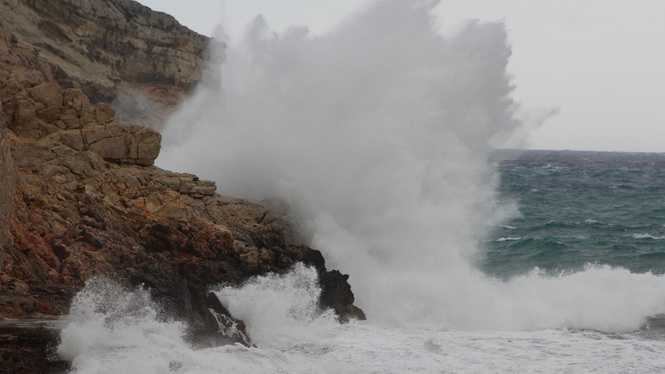 El segon temporal marítim més imporant del 2020: ones de més de 13 metres a Maó