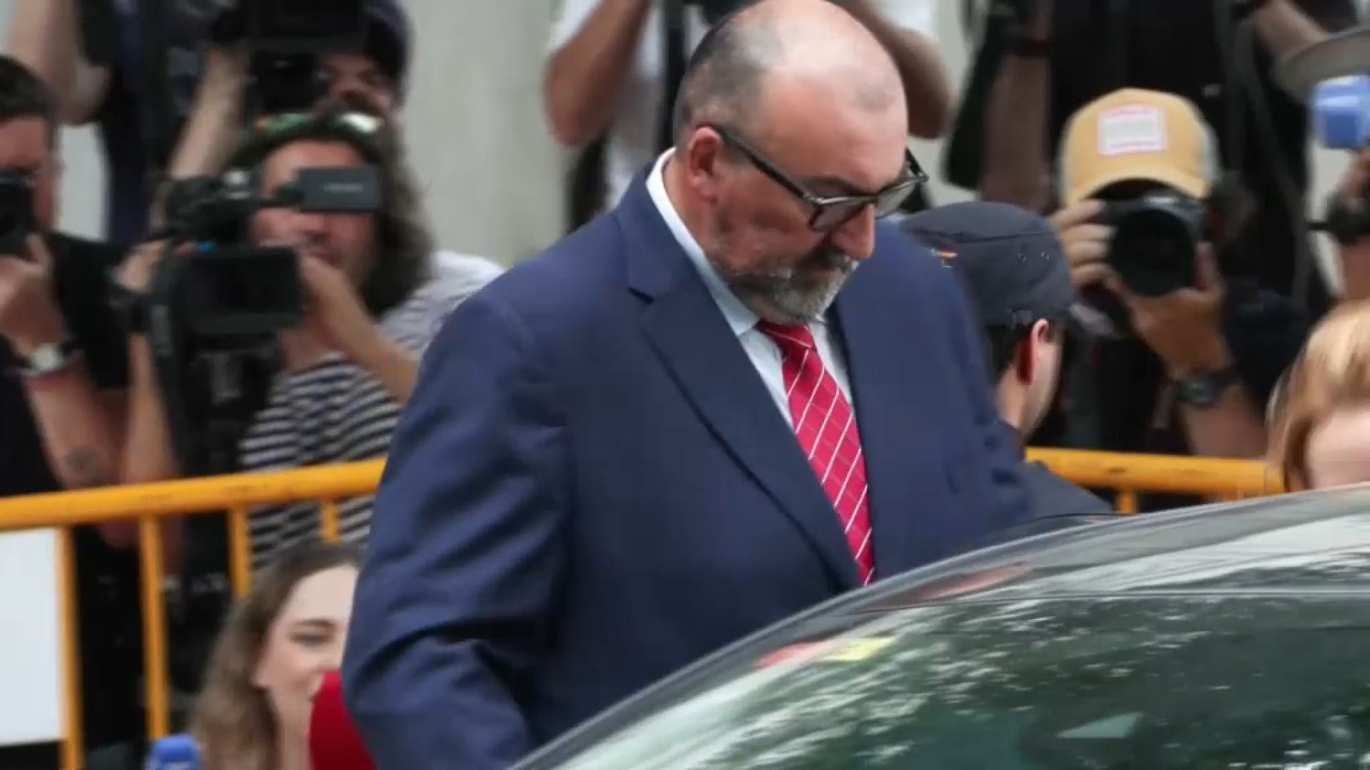 El Suprem torna a citar l’exministre de Transports i l’exnúmero tres del PSOE pels suposats ingressos irregulars