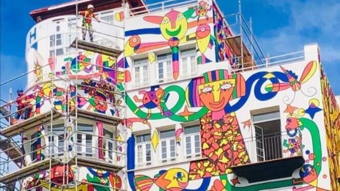 Cort ordena retirar el mural de la façana de l’Hotel Armadans a Palma
