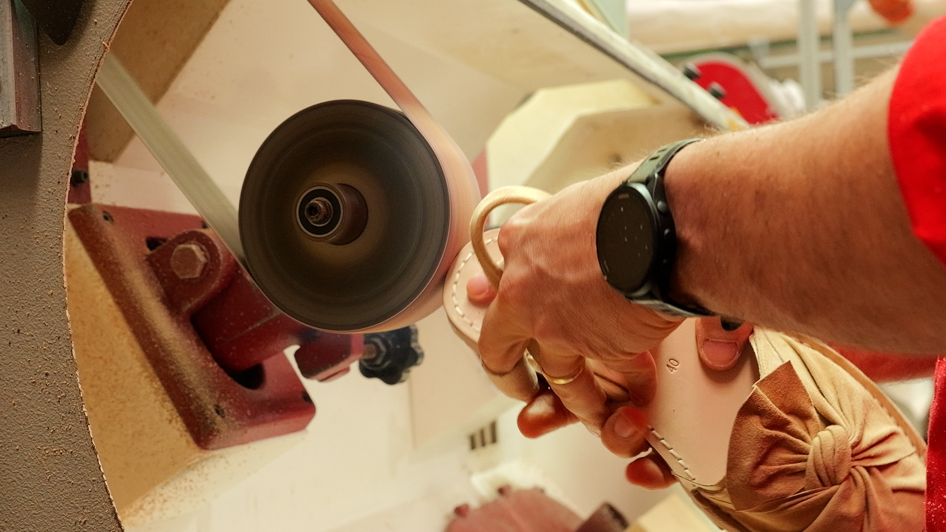 Descobrim un taller d’avarques a Ferreries, farem oleoturisme i coneixerem la iniciativa ‘Fem que circuli’ de la Fundació Deixalles