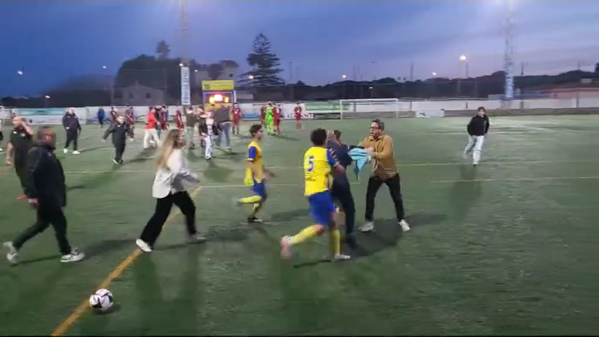 La Federació de Futbol castiga l’Atlètic Villacarlos i el Ciutadella amb tres partits a porta tancada