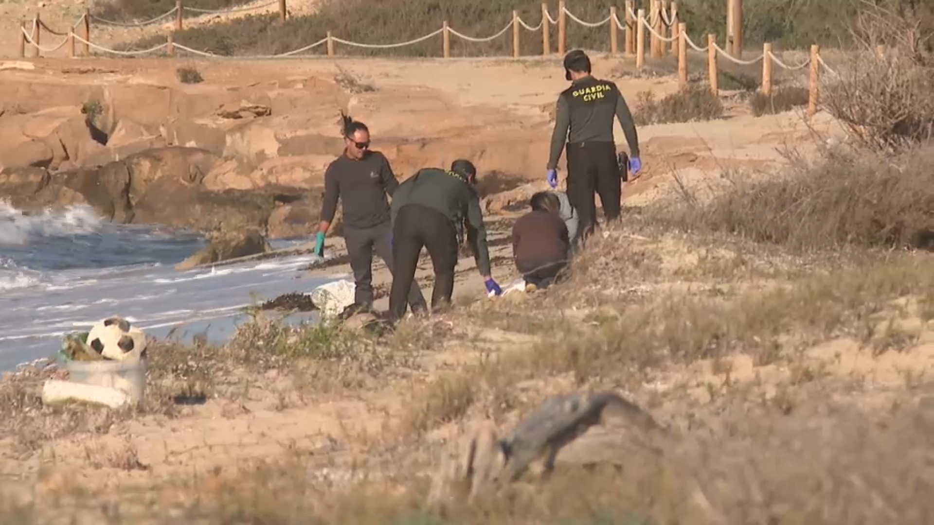 Els dos homes migrants trobats a una platja de Formentera haurien mort fa manco d’una setmana