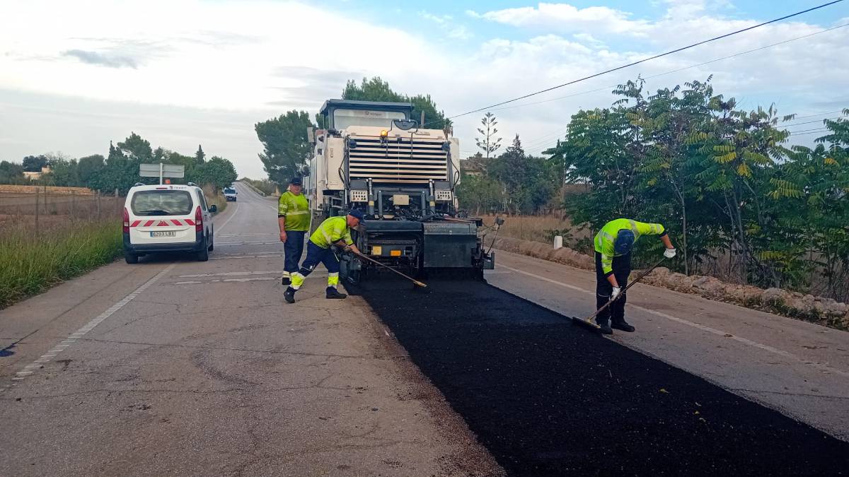 Mallorca aplica un nou sistema de reciclatge in situ d’asfalt deteriorat