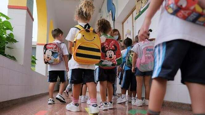 El balanç de la darrera setmana escolar: 105 alumnes positius, 140 en quarantena i dos infants hospitalitzats