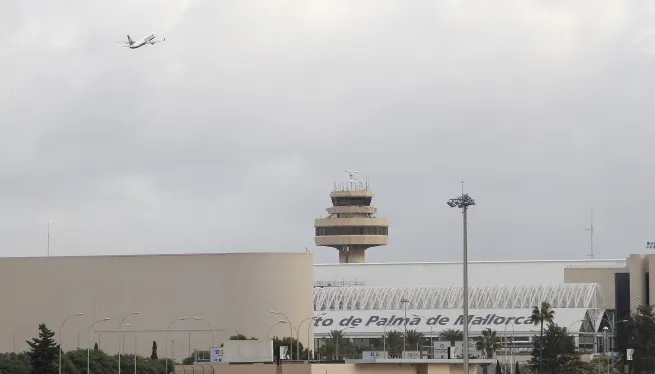 Els aeroports de Balears operen avui 1.142 vols, un 90%25 més que abans de la pandèmia