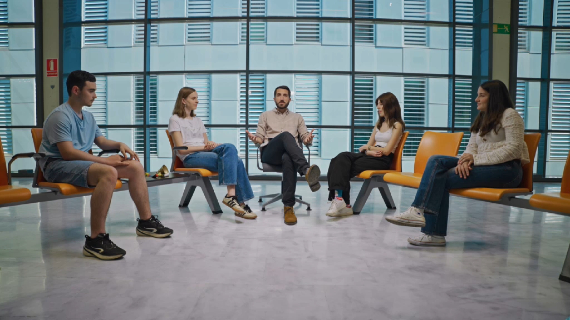La Campana, un videopòdcast protagonitzat per quatre joves que han sobreviscut al càncer infantil