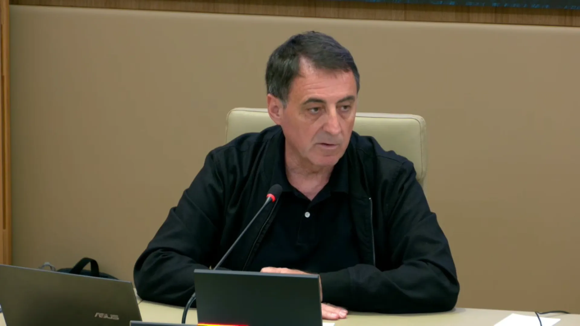 Manuel Palomino acusa PP i Vox de dur les conclusions escrites abans de la comissió