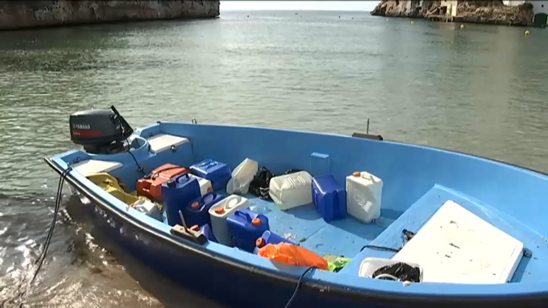 Interceptada una embarcació amb 19 migrants a bord al sud de Cabrera