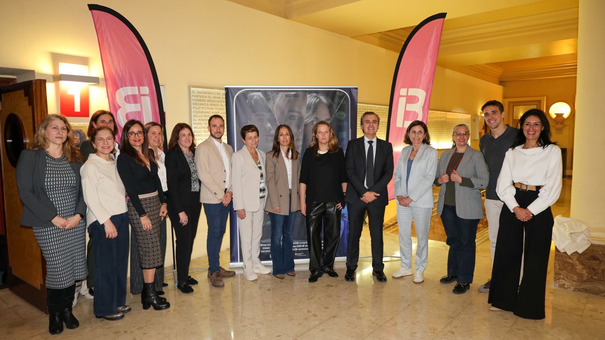 IB3 presenta ‘Desconnectats’, un documental sobre l’impacte de les noves tecnologies en els joves