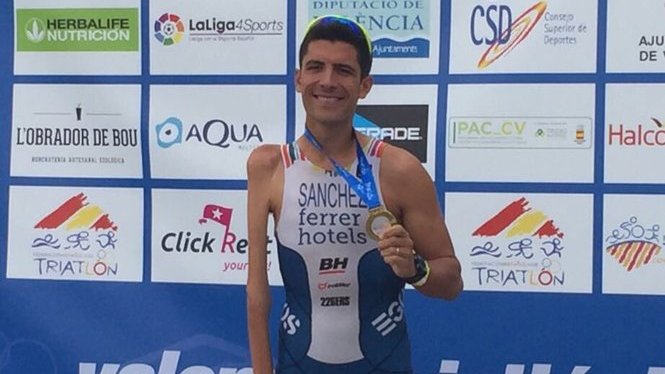 Álex Sánchez Palomero finalitza quart al Campionat d’Europa de triatló paralímpic