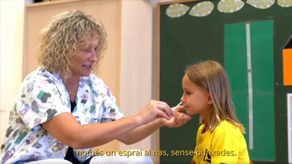 Comença la campanya de vacunació contra la grip als centres educatius de les illes
