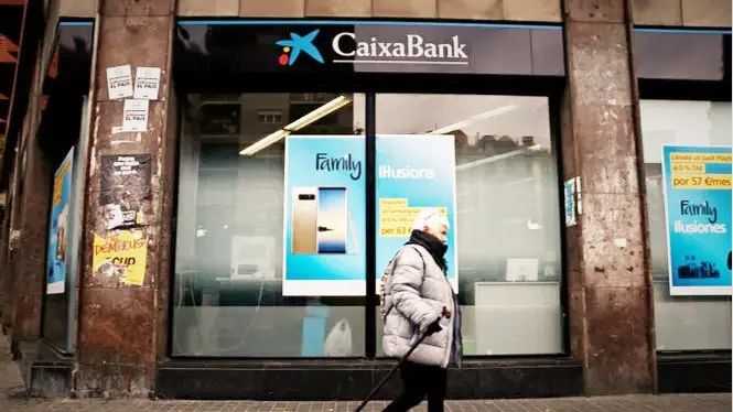 Caixabank guanya el 28%25 més en el primer any de la integració amb Bankia