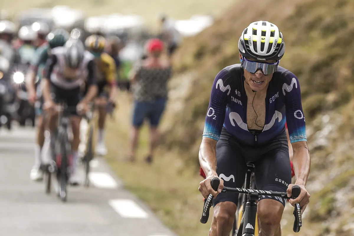 Enric Mas arriba a la darrera setmana de la Vuelta a 1’22” del podi