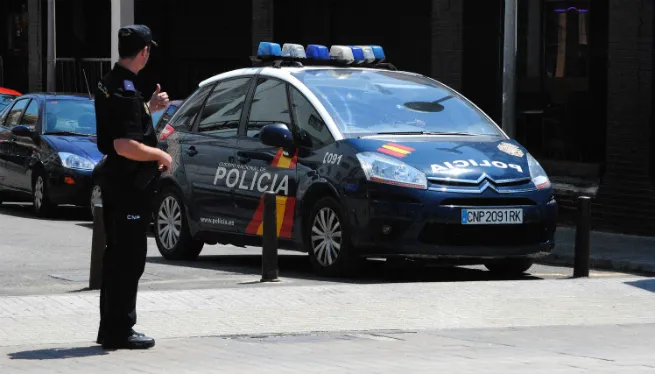 Detinguda una dona per arrabassar un tros d’orella a un home durant una discussió a Palma