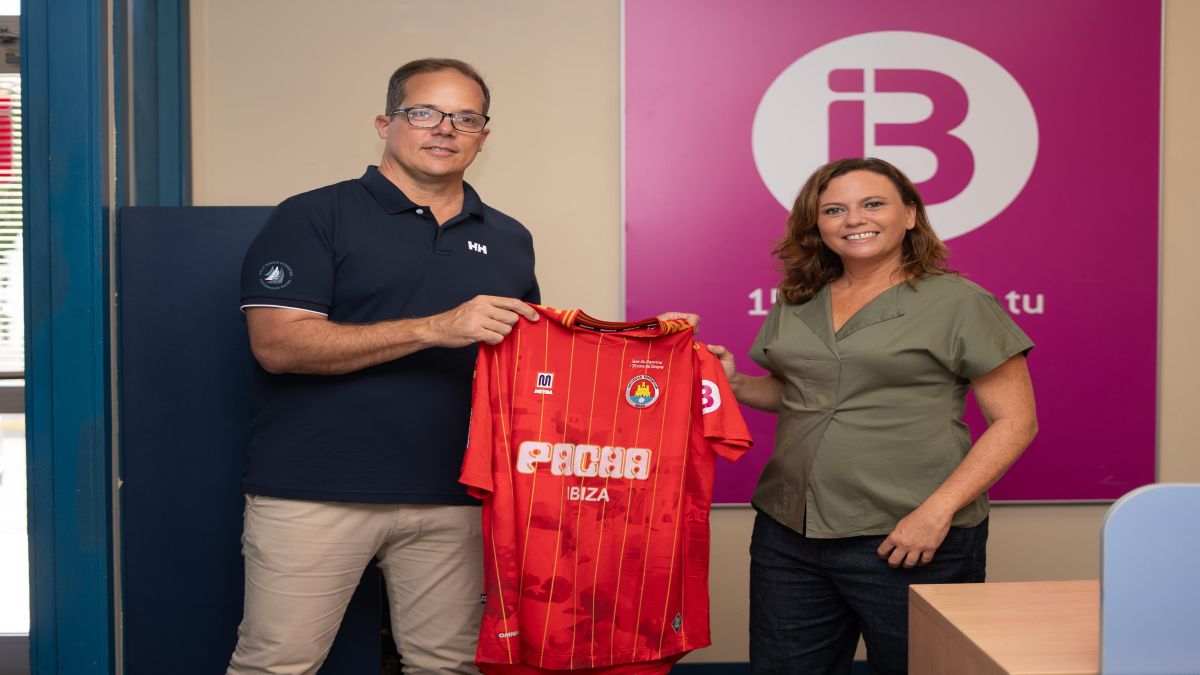 IB3+renova+el+seu+comprom%C3%ADs+amb+el+futbol+balear+i+signa+un+nou+acord+amb+els+cinc+clubs+de+Segona+RFEF