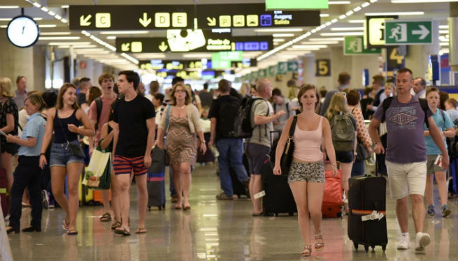 El trànsit aeri bat rècords el primer trimestre, tot i una Setmana Santa tardana