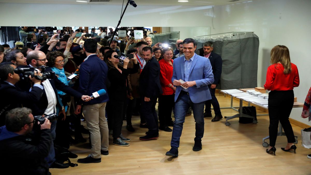 Sánchez, Iglesias, Rivera i Casado voten i animen a la participació